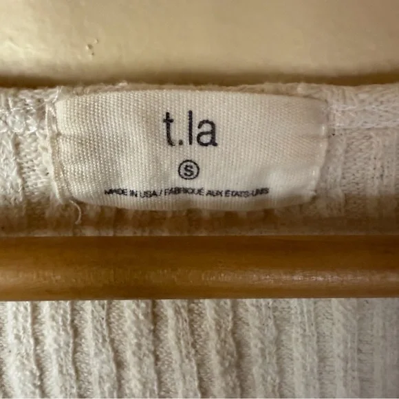 Anthropologie T.La Cinched VNeck Ribbed Top Cream Size Small Classic Boho - Picture 3 of 9